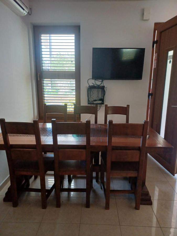 Be-Bu-Mar Apartments Sveti Filip i Jakov Bagian luar foto