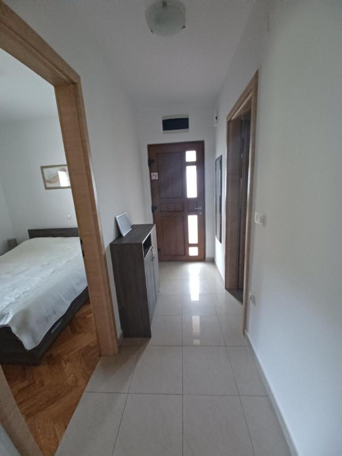 Be-Bu-Mar Apartments Sveti Filip i Jakov Bagian luar foto