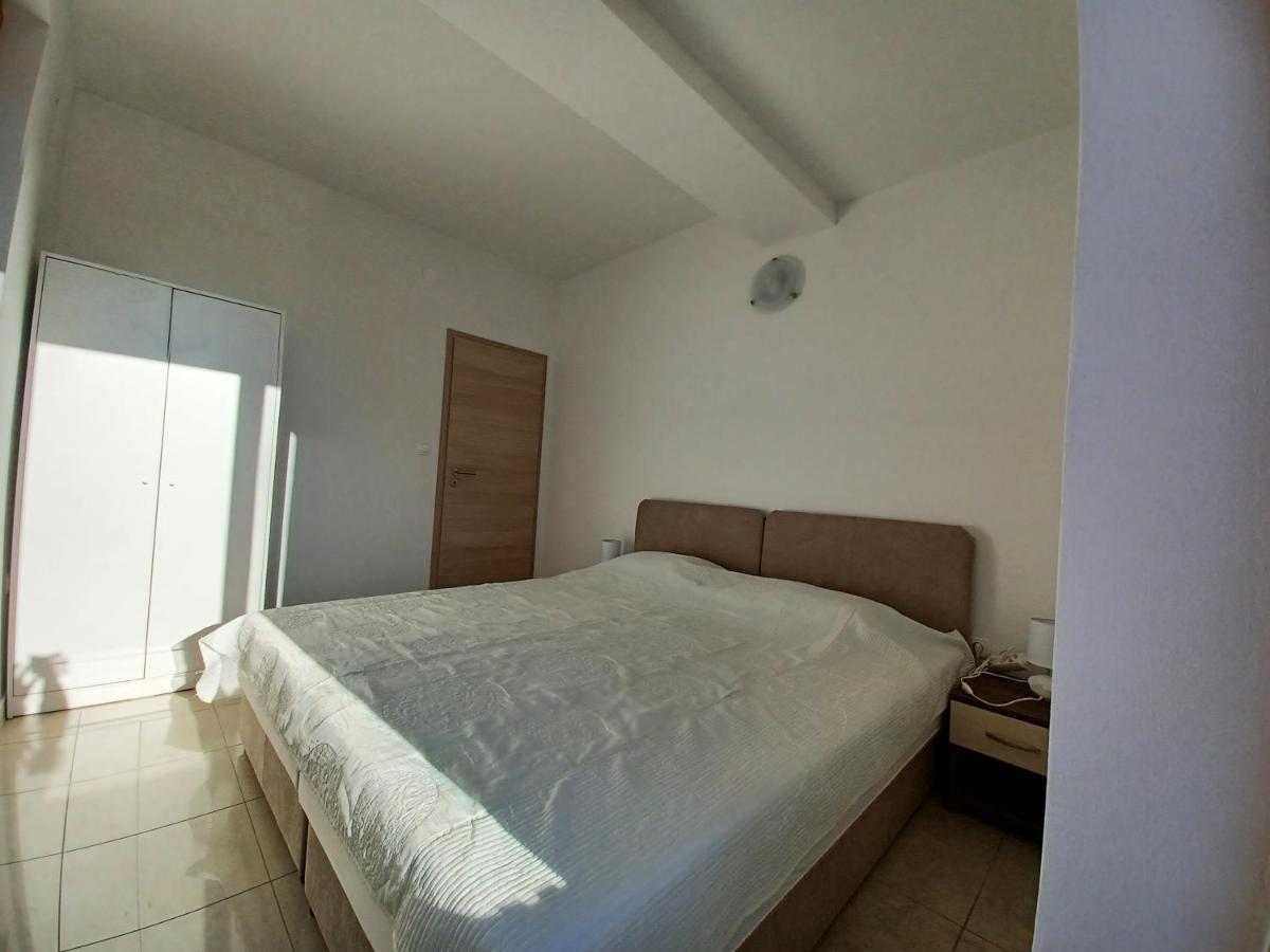 Be-Bu-Mar Apartments Sveti Filip i Jakov Bagian luar foto
