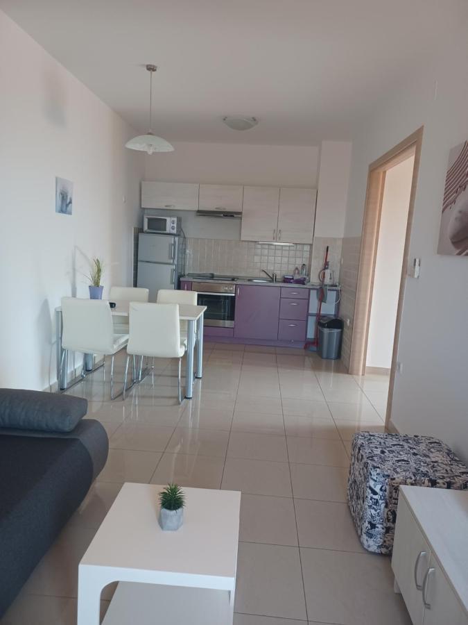 Be-Bu-Mar Apartments Sveti Filip i Jakov Bagian luar foto