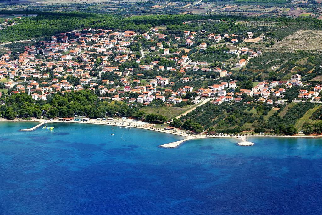 Be-Bu-Mar Apartments Sveti Filip i Jakov Bagian luar foto