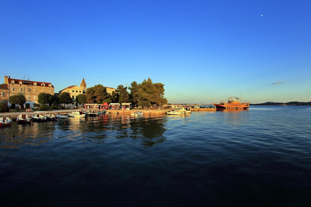 Be-Bu-Mar Apartments Sveti Filip i Jakov Bagian luar foto