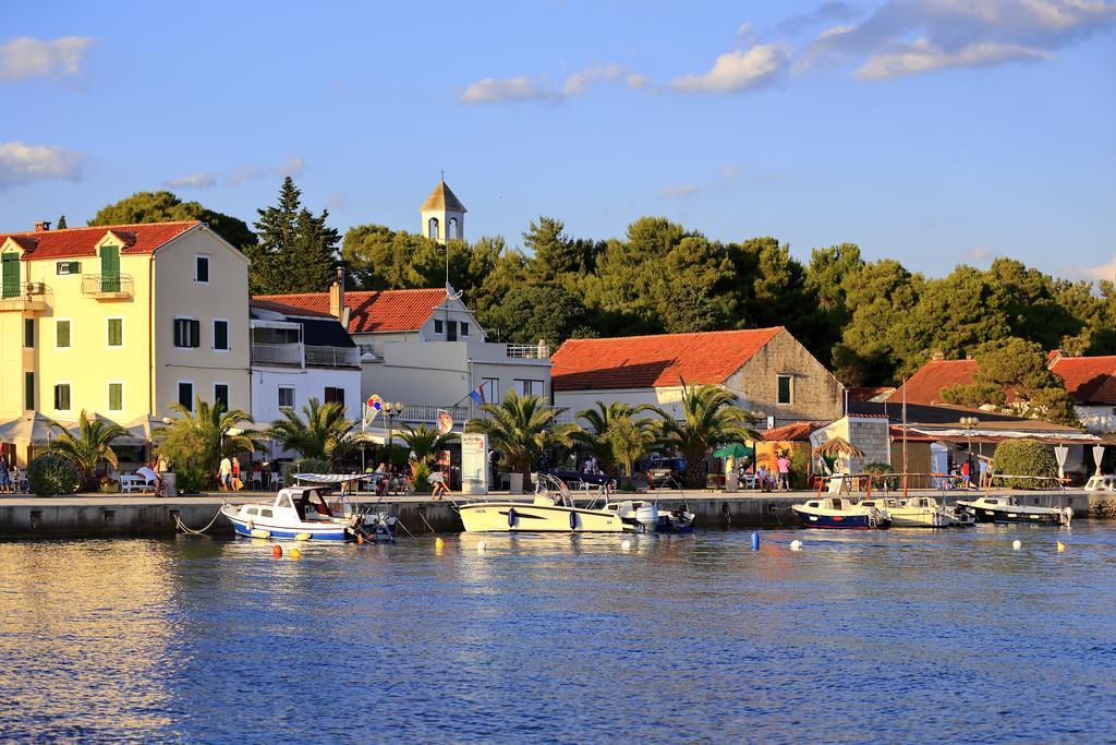Be-Bu-Mar Apartments Sveti Filip i Jakov Bagian luar foto
