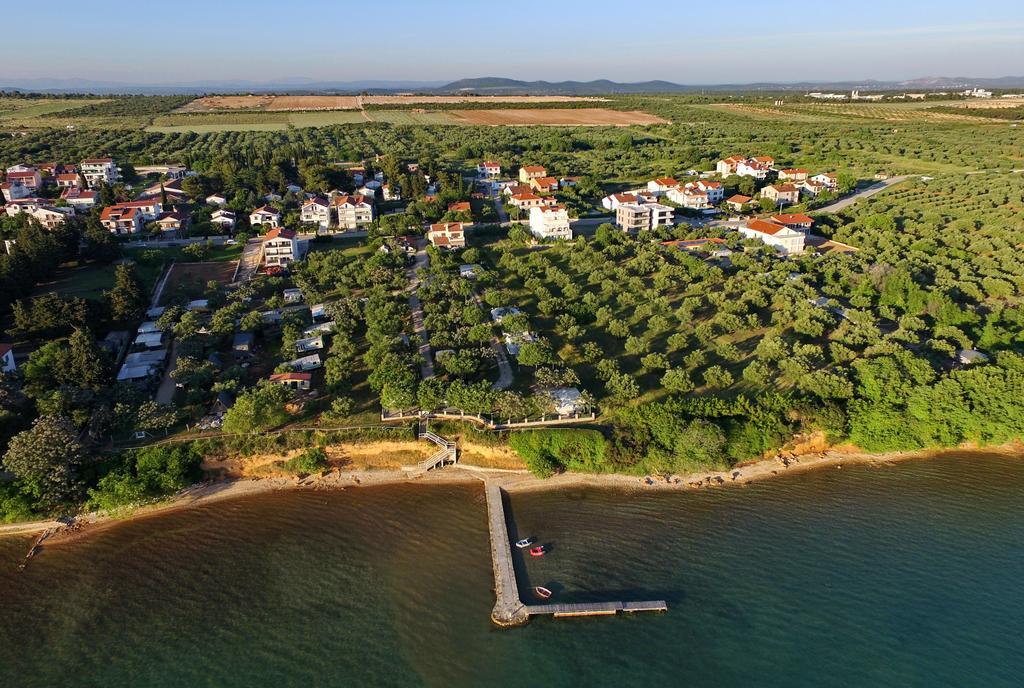 Be-Bu-Mar Apartments Sveti Filip i Jakov Bagian luar foto